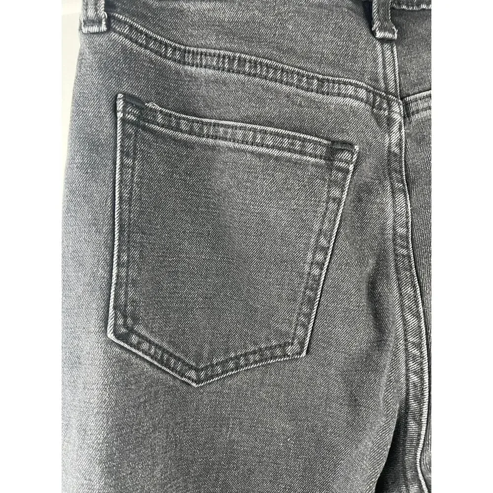 Abercrombie Ultra High Rise Ankle Straight Jeans Black Wash Size 27 Cropped - Picture 10 of 15